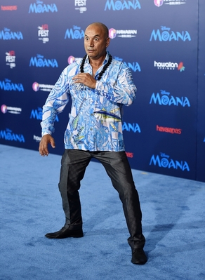 11152016_-_AFI_FEST_2016_Presented_By_Audi_-_Premiere_Of_Disneys_Moana_-_Arrivals_020.jpg