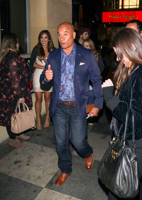 12122018_-_Celebrity_Sightings_In_Los_Angeles_003.jpg