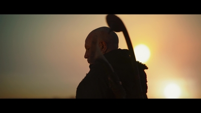 THE_MANDALORIAN_-_E2X01_THE_MARSHAL_125.jpg
