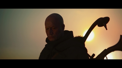 THE_MANDALORIAN_-_E2X01_THE_MARSHAL_150.jpg