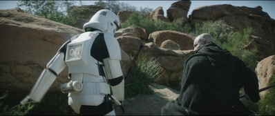 THE_MANDALORIAN_-_E2X06_THE_TRAGEDY_0451.jpg